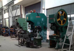 老舊機(jī)械設(shè)備噴漆翻新油漆真假難辨