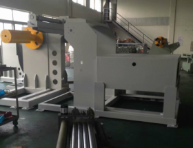 輸送式半自動(dòng)噴砂機(jī)