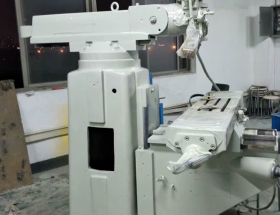 機(jī)械翻新油漆噴漆除銹