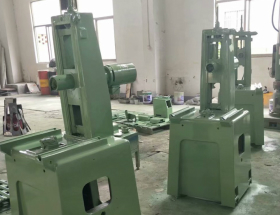 新機(jī)器噴漆翻新折舊